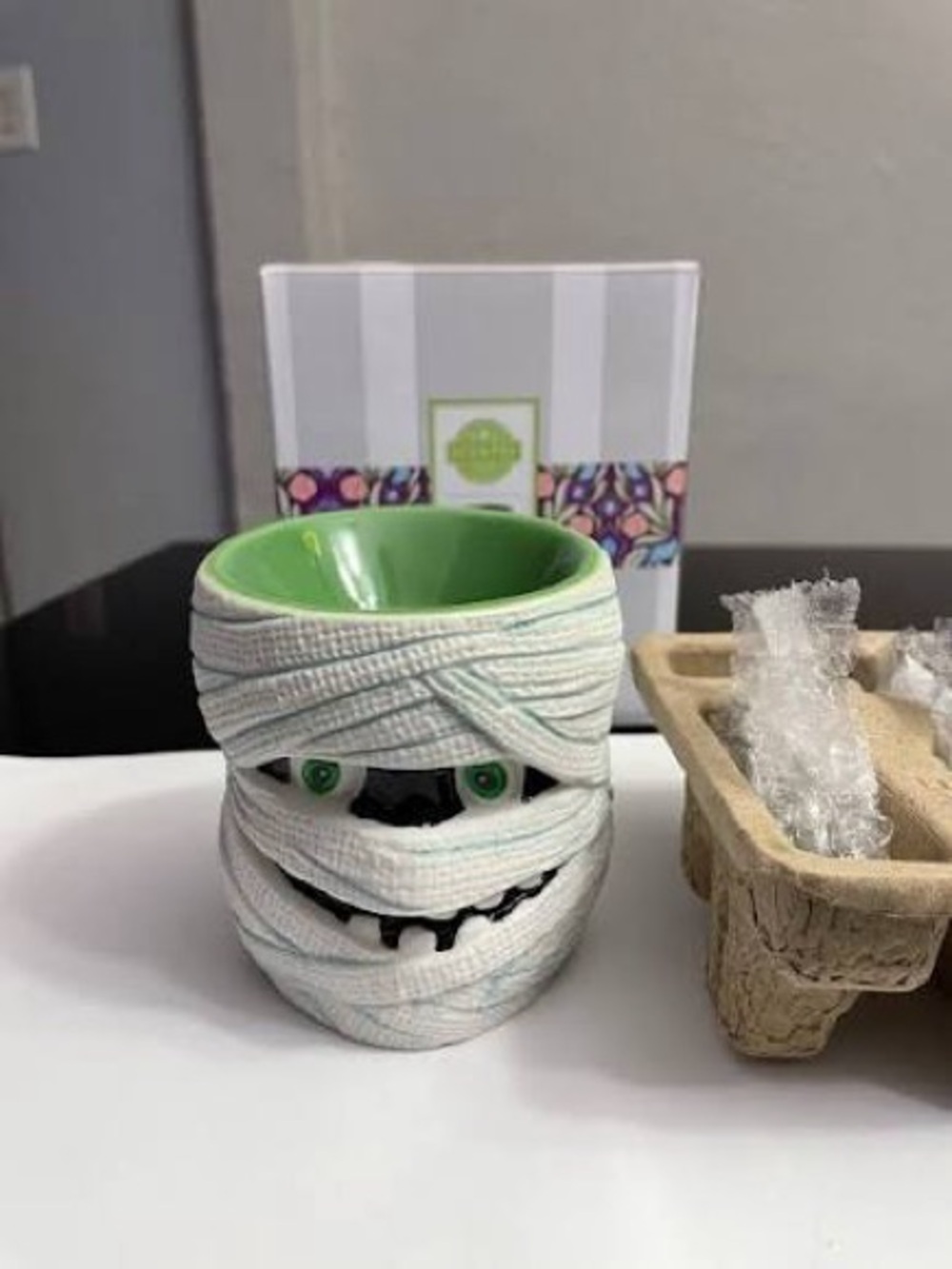 NEW IN BOX Under Wraps Scentsy Mummy Wax Warmer